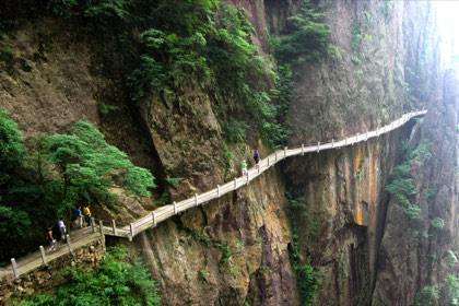 Huangshan (Yellow Mountain) — photograph 2