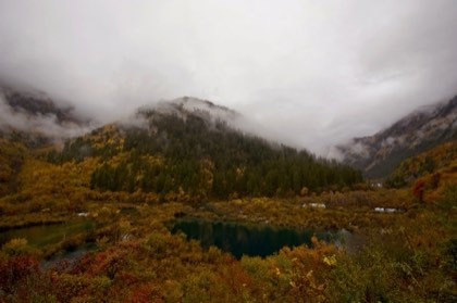 Jiuzhaigou Valley — photograph 3