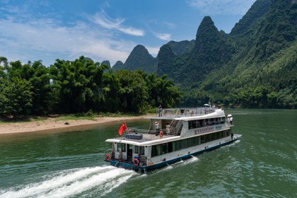 Li River & Yangshuo — photograph 3